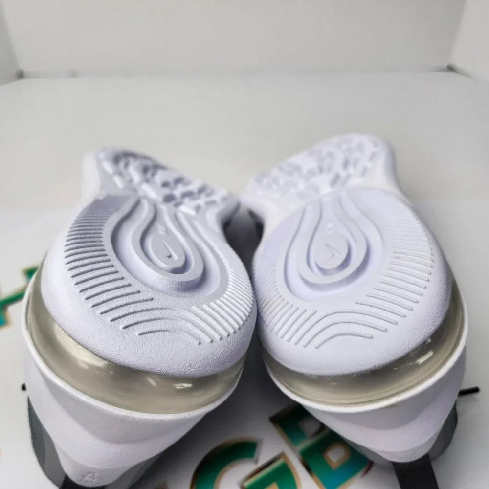 Nike Air Max Axis Low Womens Running Training Shoes Gray White AA2168-001 - Picture 9 of 9